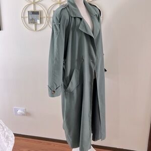 Gallery petite woman’s olive green Elegant Trench Coat, mid length, belt , sz14